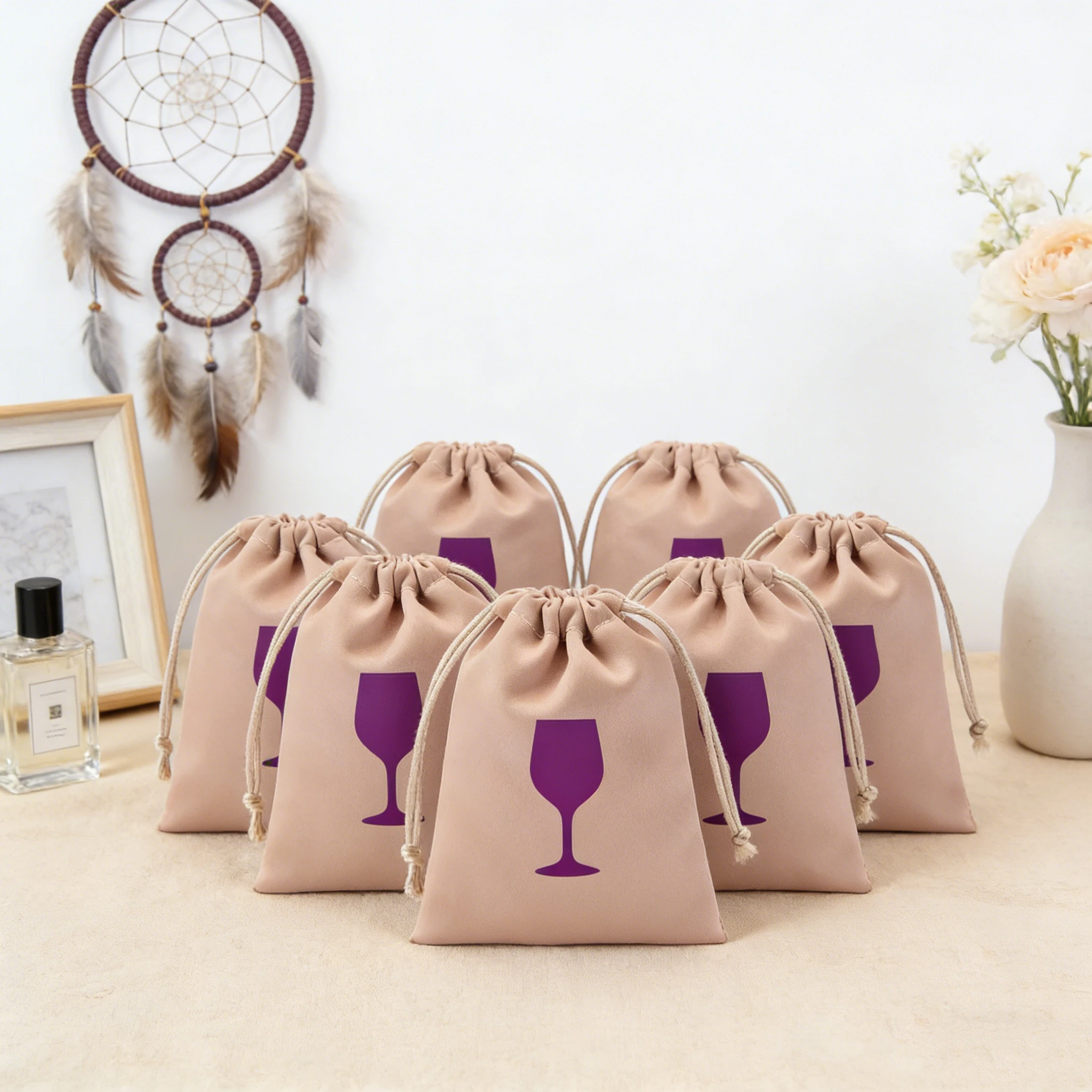 

50 шт. подарочных мешочков из сатина с индивидуальным логотипом, роскошные шелковые мешочки для ювелирных изделий, косметики, парфюмерии, помады, с персонализированным логотипом