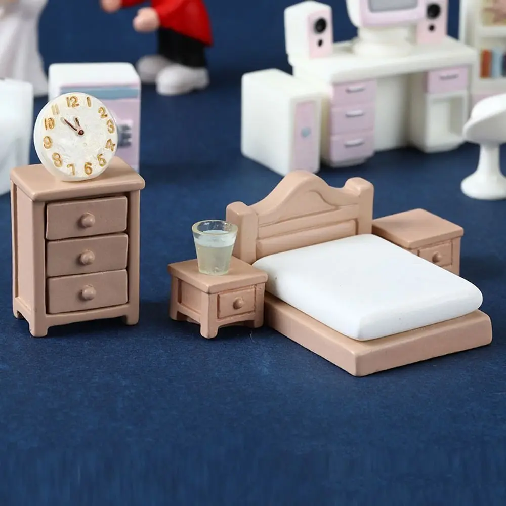 

Игрушка креативная для детей, телевизионное кресло, диван-кровать 1:12, миниатюрная мебель для кукольного домика, аксессуары для кукольного домика, Набор стульев