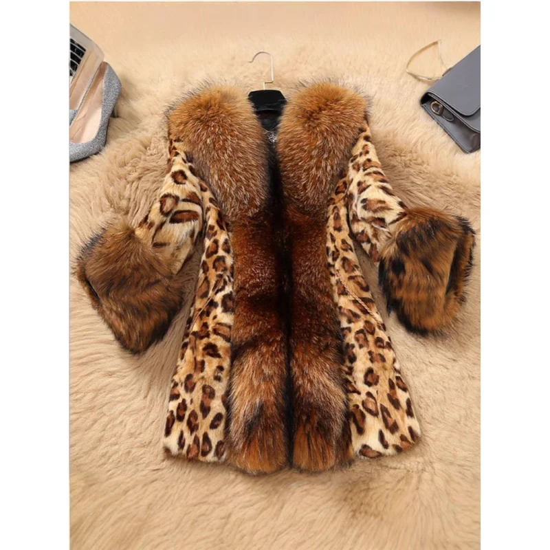 Leopard Print Women's Coat Fur-Trimmed Artificial Fur Medium-Length Luxury Cozy Autumn/Winter 2026