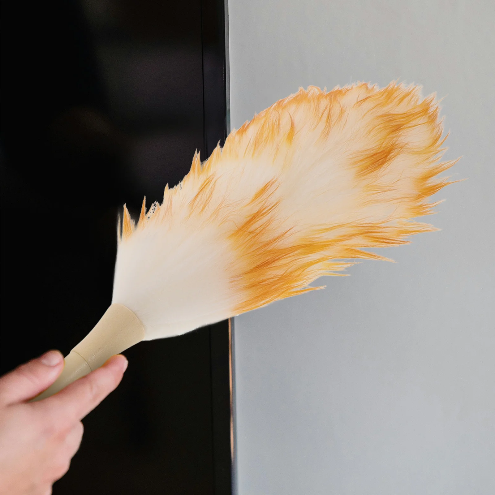 

Lambswool Duster Long Handle Reusable Static Dusting Brush For Ceiling Fan Blind Window Car Furniture Washable Cleaning