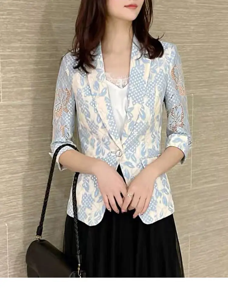 เสื้อเบลเซอร์สีดำสไตล์ Old Money สำหรับผู้หญิง แขนบาน ทรงเข้ารูป ดีไซน์ทันสมัย สีสันหลากหลาย สวยหรู