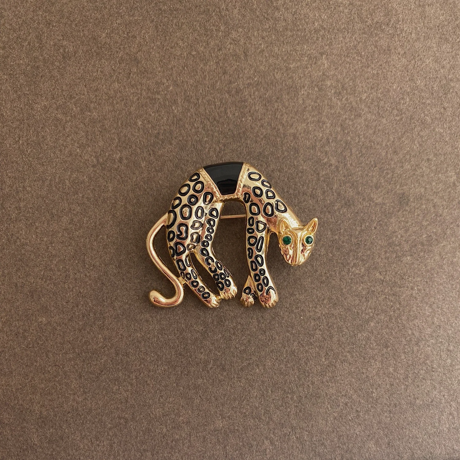 بروش القيثارة الغربية العتيقة للرجال والنساء ، الصدار الفني لزهر البرقوق ، دبوس نمط المحكمة ، شارات النمر الحيوانية ، الملحقات الأنيقة #2