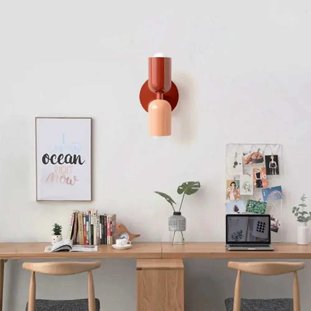 مصباح إضاءة الحد الأدنى LED الجدار مصباح مزدوج الرأس تصميم أجواء الحديثة ضوء بسيط الإبداعية أباجورة غرفة الطعام