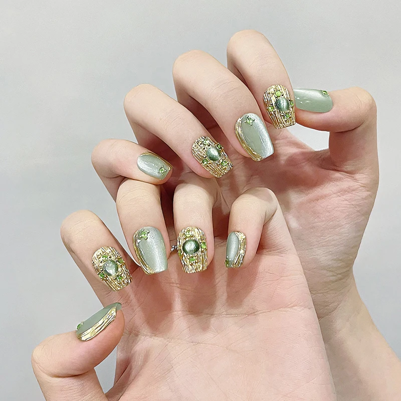 

10pcs Handmade Gold Mirror Powder Green French Style Fake Nails Detachable Press on Nails with Green Diamond Sparkle Manicure