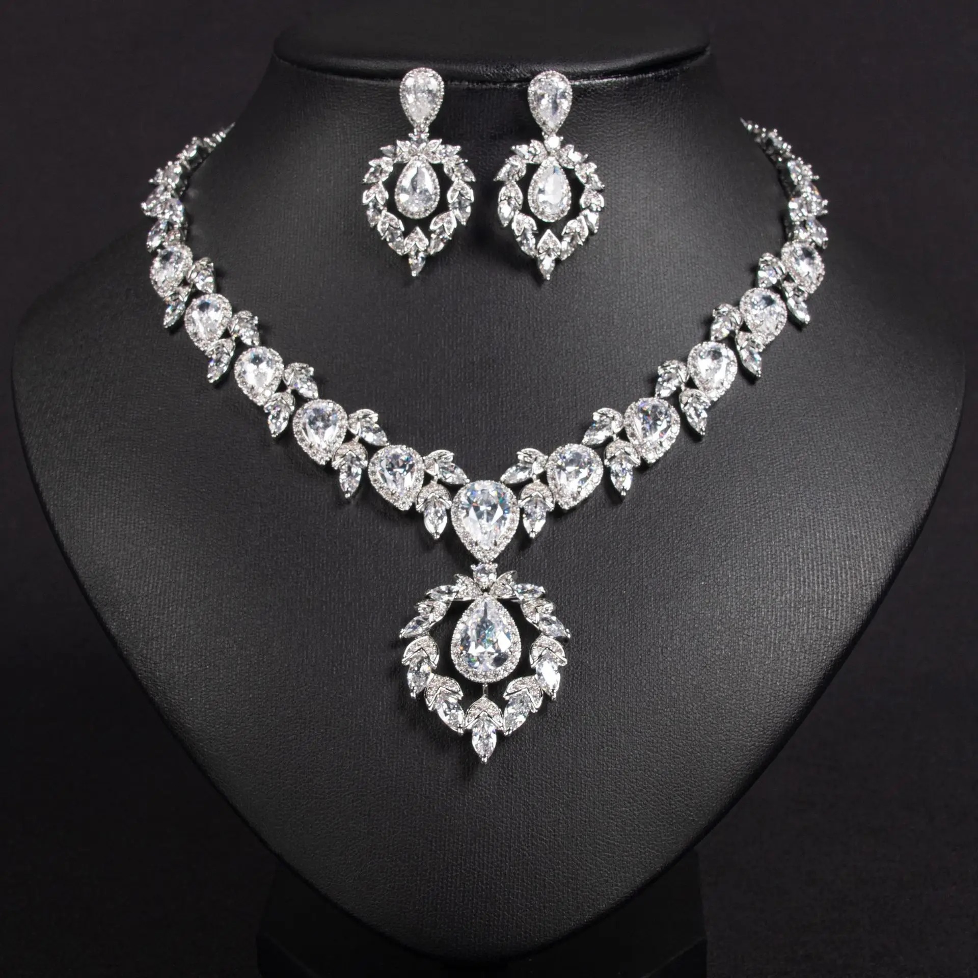 Bridal Jewelry Set with Zircon Water Drop Inlays - Multi-Color Matching, Elegant Middle Eastern-Inspired Necklace & Earrings