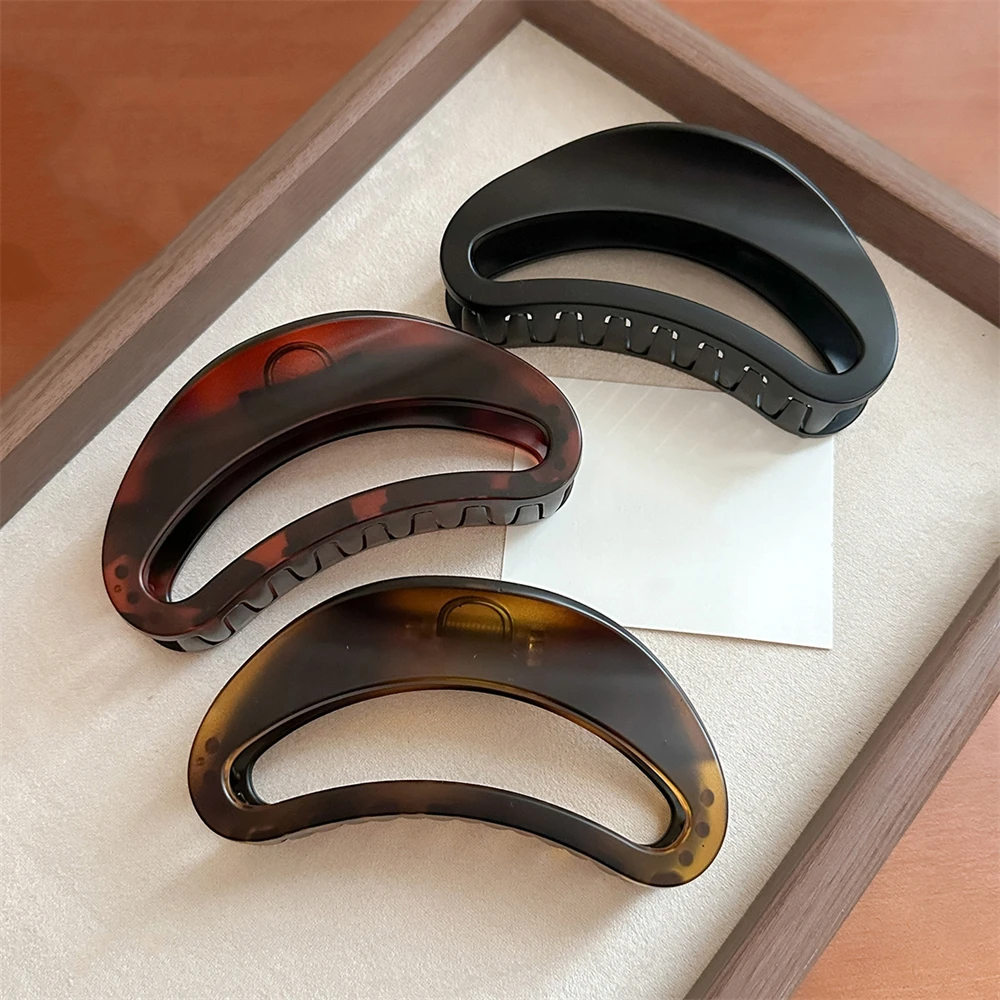 Clip di squalo femminile a forma di arco scavato da 1 pezzo, fermaglio per capelli semplice sul retro della testa, artigli per capelli a spirale