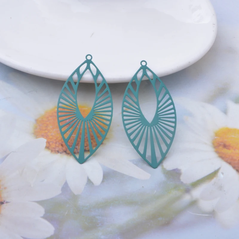 30 Stück AB8312 Messing-Filigran-Oval-Anhänger in Cremefarbe, Edelstahl-Anhänger, DIY-Schmuck, Mädchen-Ohrringe, Accessoires – Detail 6