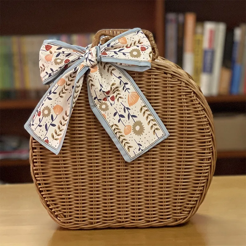 Baby Photography Props Round Rattan Storage Moon Cake Box Gift Packaging Souvenirs Retro Woven Rattan Suitcase Baby Keepsakes