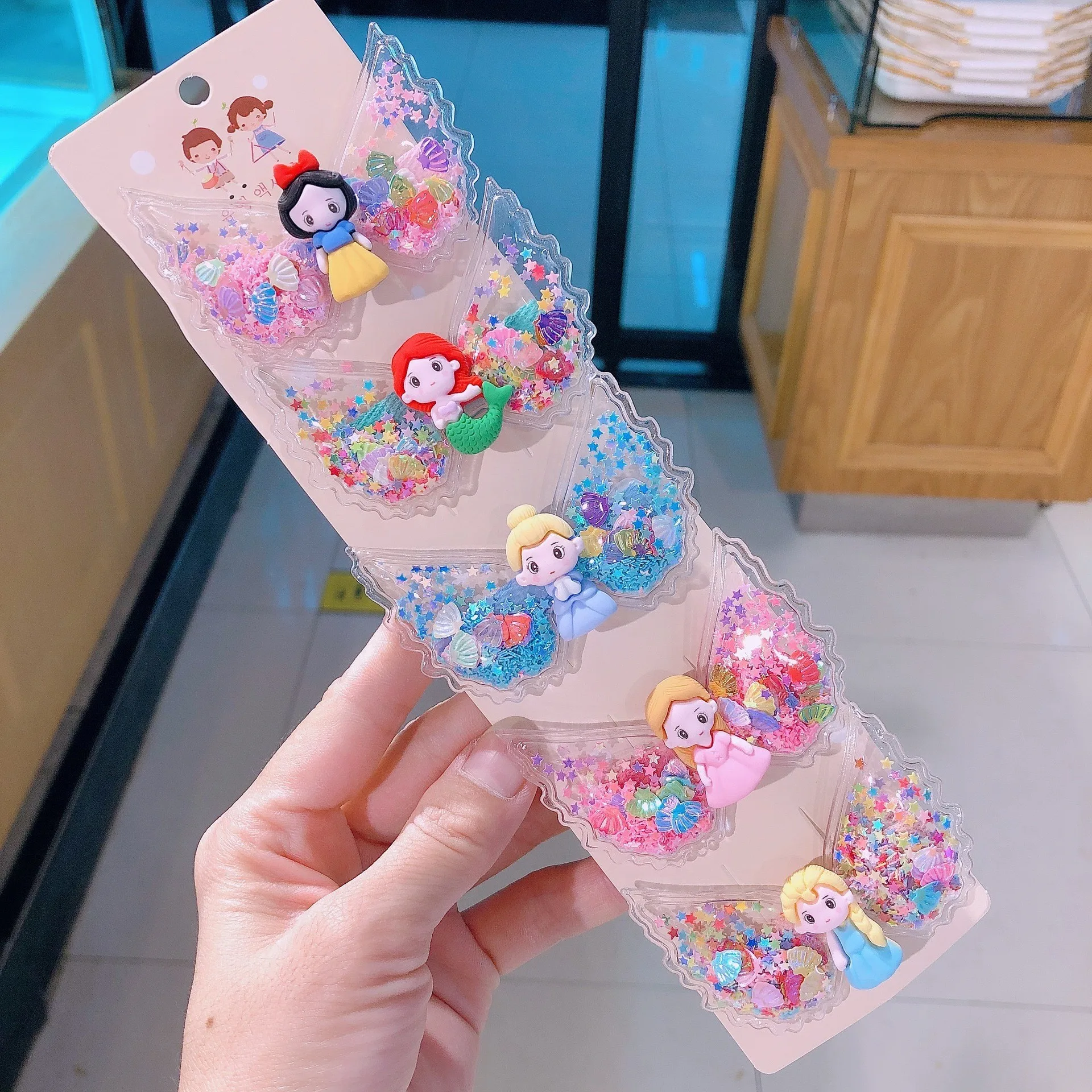 Niedliche Cartoon-Mädchen-Haarspange mit Glitzer und Treibsand, Prinzessinnen-Haaraccessoires für Kinder, Geburtstagsgeschenk