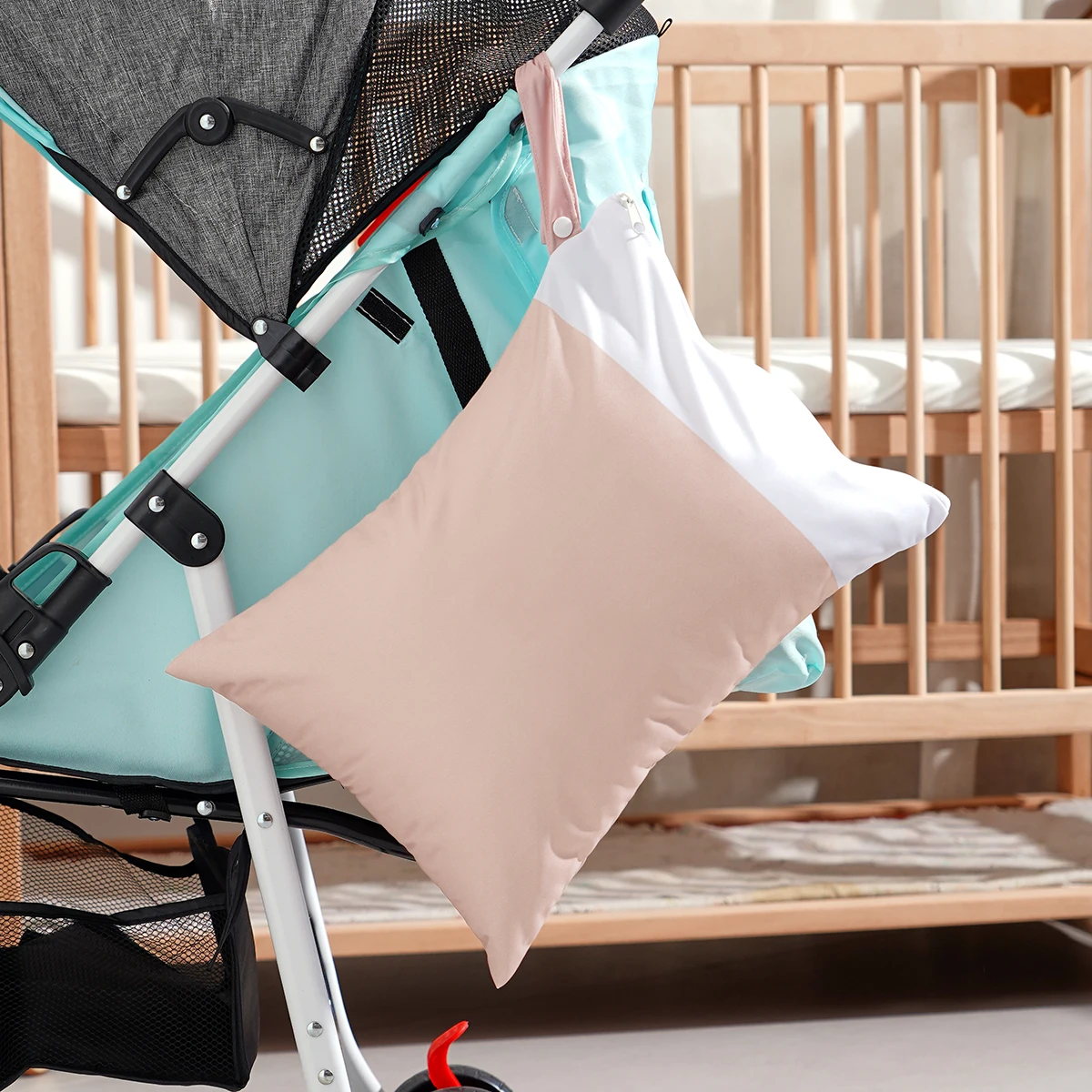 

Elinfant 1PC Stroller Storage Hanging Bag Multi-purpose Portable Diaper Bag With Zipper & Handle Wet Dry Bag