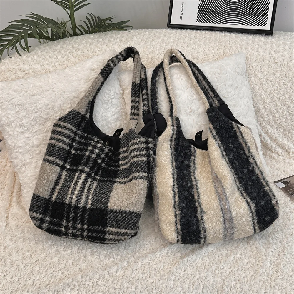 

Fun Lin Plu Large Capaci Striped Tote Bag Women's Casual Versatile Vest Bag for op oulder Bag