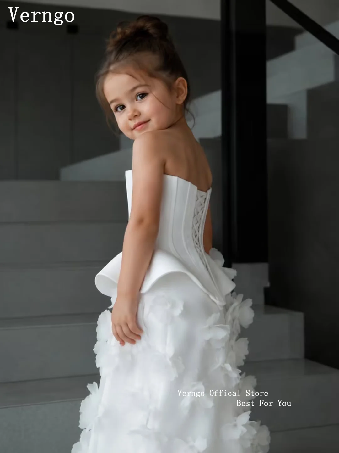 Verngo Cute Ivory Crepe Princess Girl Birthday Dresses Strapless 3D Flowers A Line Ball Gowns Bow Kid Gowns Customized
