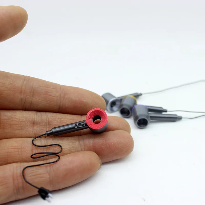 1 unidad: modelo a escala 1:12 de un secador de pelo en miniatura, electrodoméstico en miniatura para casas de muñecas, adorno para microescenas, accesorio para manualidades de bricolaje para adultos.