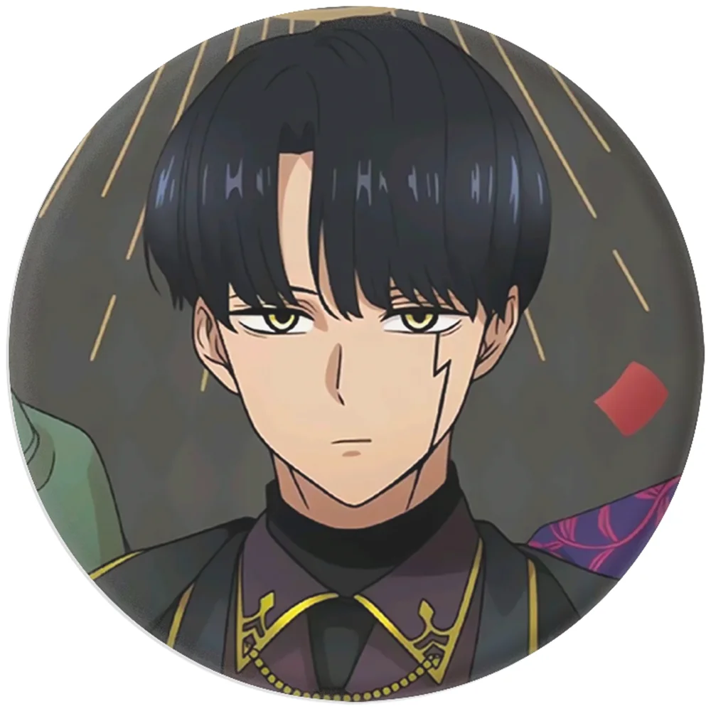 58 มม.อะนิเมะ Mashle: Magic และกล้ามเนื้อ Lance Crown ชุดคอสเพลย์ SPTE Tinplate Pin Badge อุปกรณ์เสริมจี้ Prop