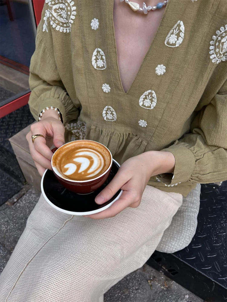 

Casual Embroidery V-neck Loose Women Shirt Elegant Long Sleeve Patchwork Pleated Short Blouse 2026 New Holiday Street Top New