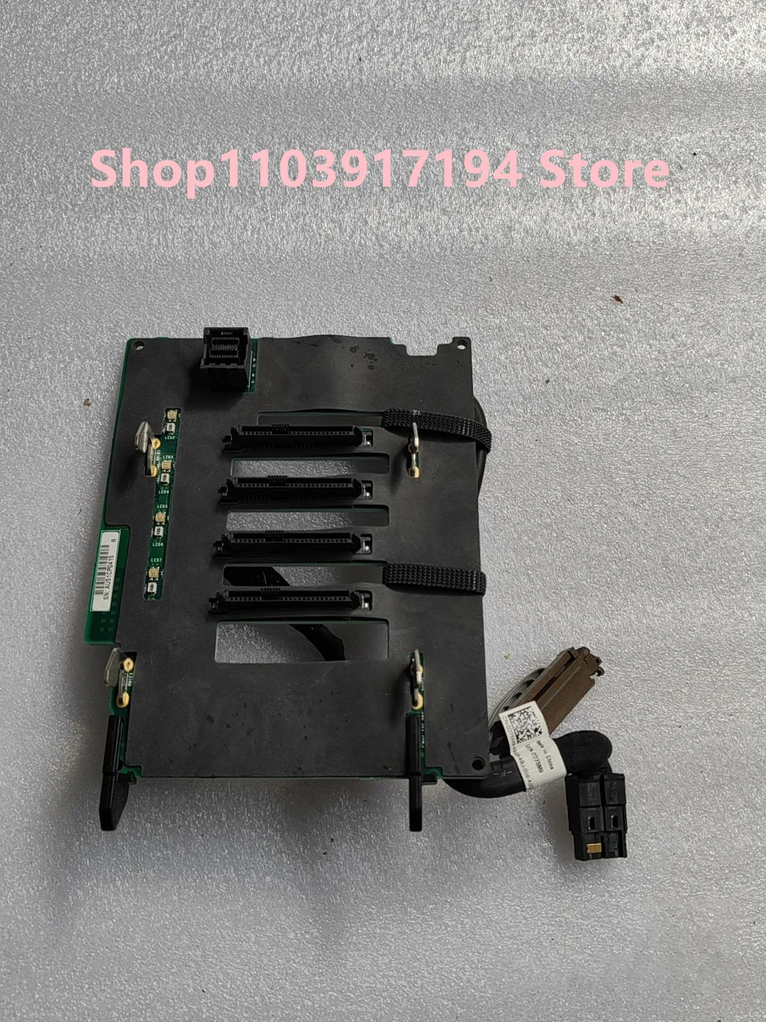 

Для DELL R920 R930 4U 4 отверстия Сервер жесткий диск backplane V2PDX 0V2PDX