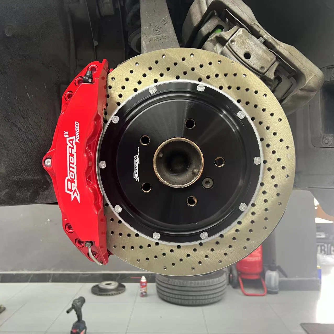 

Special Offer Rotora Modifies Brake Calipers RACING 6 POT PISTONS KIT for LIXIANG L789 RDX Axela Atz Volk swagen for bm F30