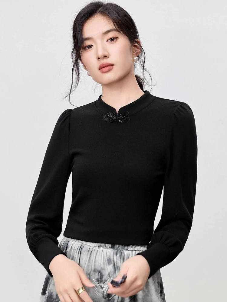 

SENTUBILA женская трикотажная футболка в национальном стиле, зима 2025, элегантный толстый теплый топ с пряжкой и рукавами-фонариками из бисера Q54TA3556