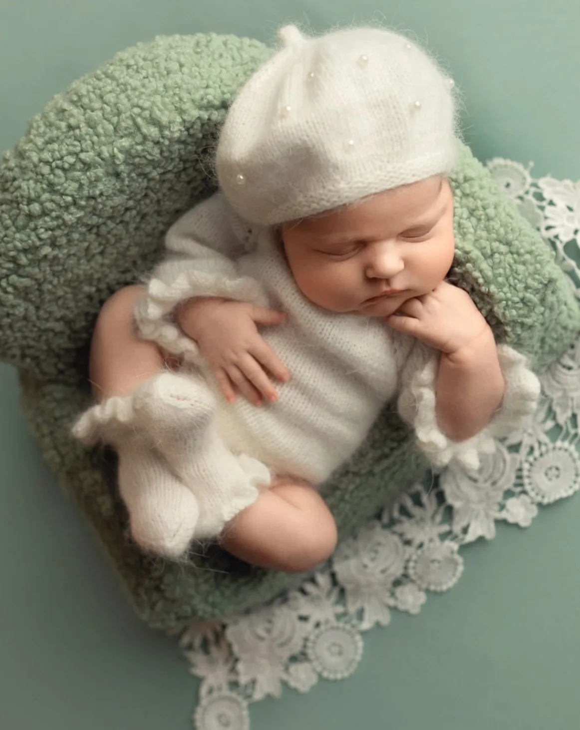 Women Knitted Beret Hat with Pearls Cute Rabbit Ear Fluffy Mohair French Style Warm Winter Beanie for Girls Ladies