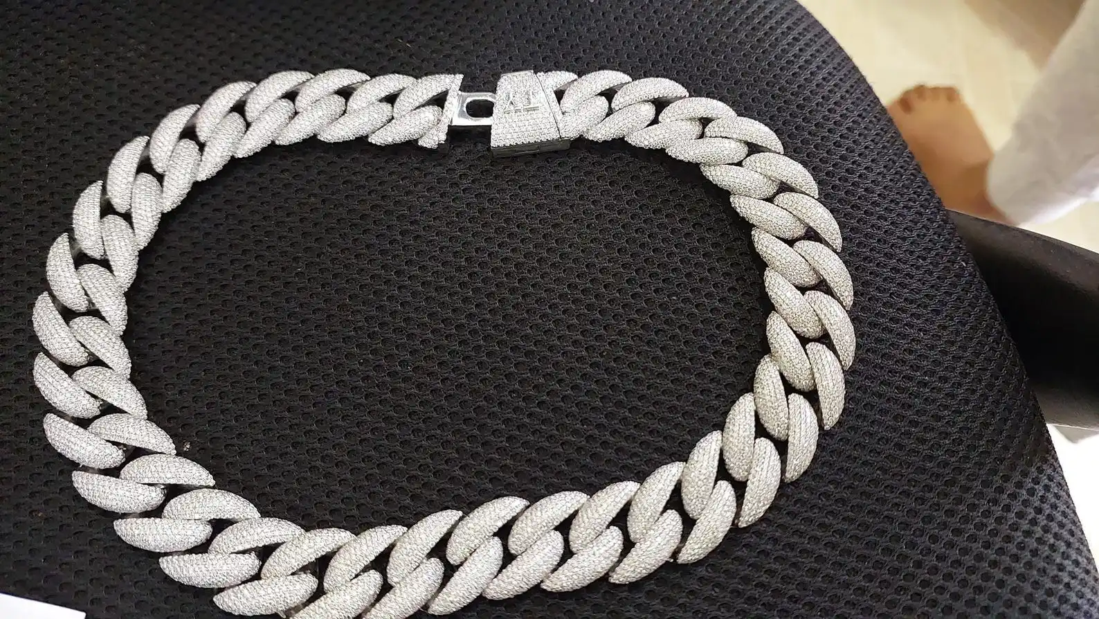 Link Diamond Cuban Chain Necklace Bling Hip Hop 925 Sterling Silver Round Cut Moissanite jewelry for Party Gift Rapper Style.
