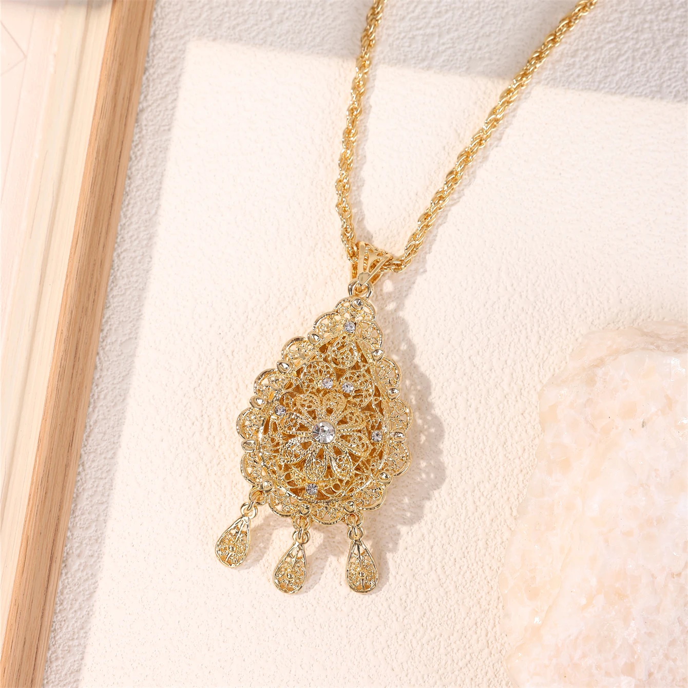 Moroccan Bride Double Pendants Necklace Water Drop Shaped Inlaid Flowers Necklace Elegant Jewelry For Women