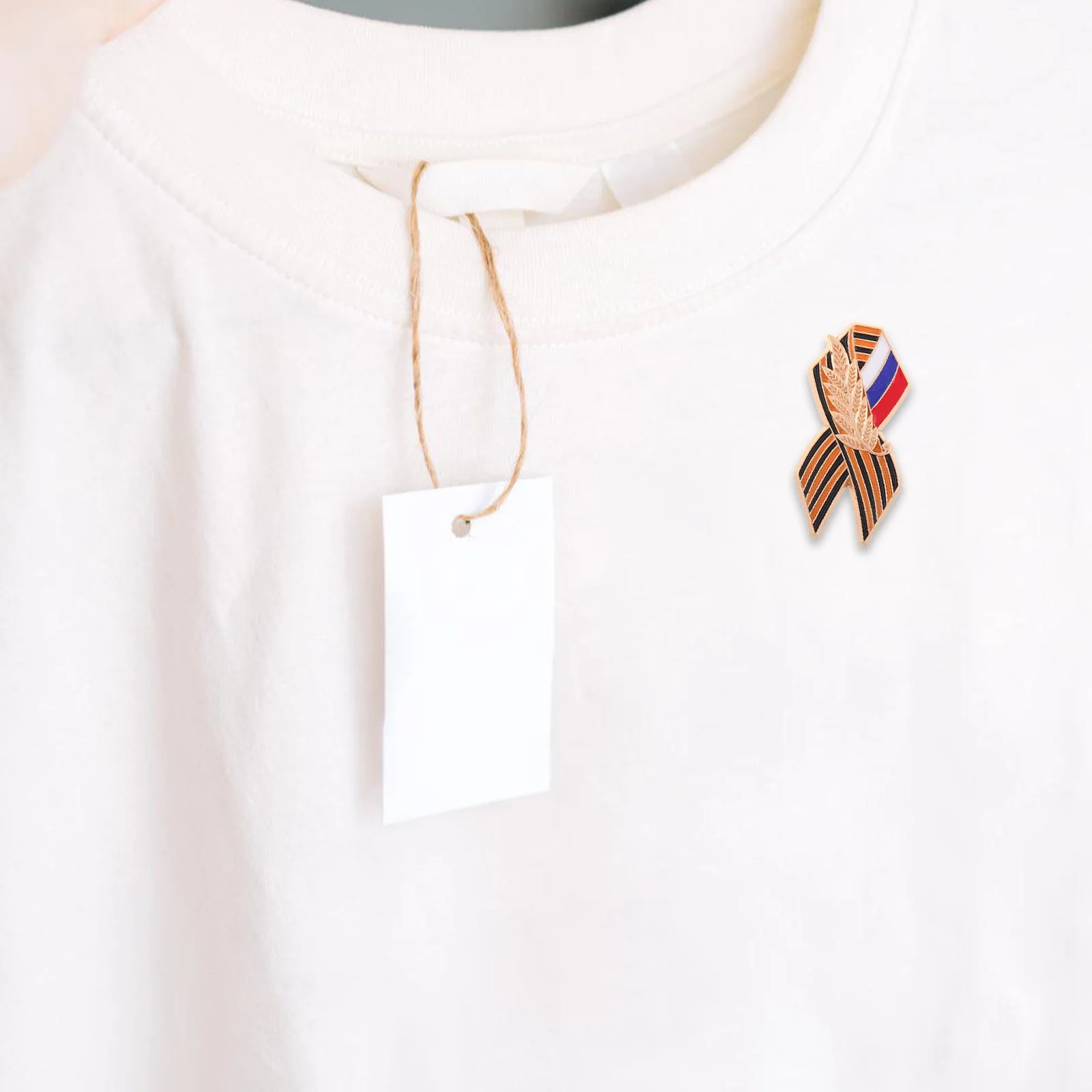 クリエイティブブローチピン金属合金丈夫な明るい色男性女性バックパック帽子衣類装飾ブローチピン