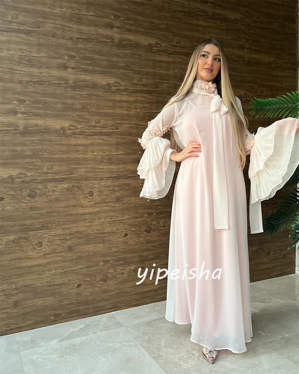 Gaun acara Bespoke kerah tinggi A-line Hari Valentine kerut bunga sifon gaun panjang kasual seksi