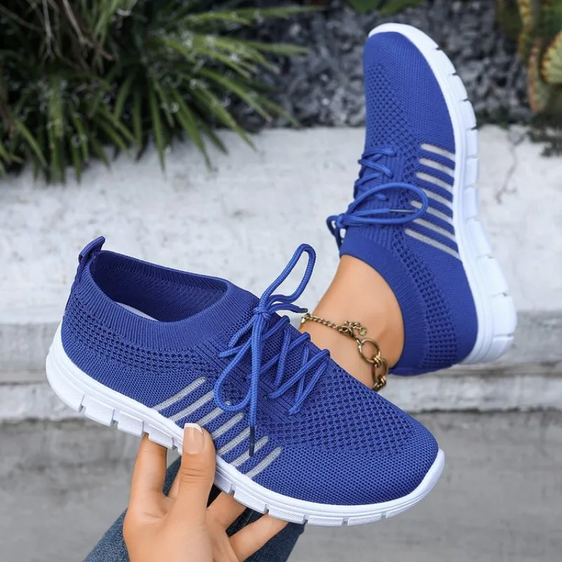 Baskets pour femmes à bout rond, à enfiler, avec empeigne texturée effet tressé, à lacets, chaussures plates décontractées avec détail rayé latéral pour le quotidien