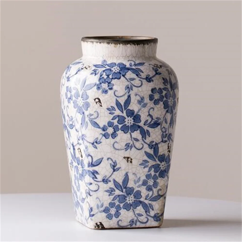 

Blue and white porcelain vases, flower arrangements, living room decorations, Chinese classical ceramics, American decorations,