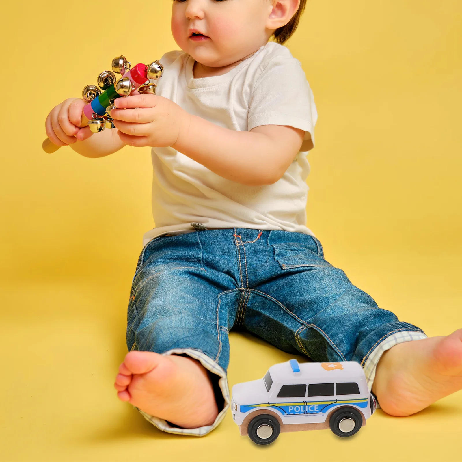 รถไม้สำหรับเด็กเล็ก 5 คัน: ชุดยานพาหนะเพื่อการศึกษา พร้อมรถขายไอศกรีม รถดับเพลิง รถตำรวจ รางรถไฟ เข้ากันได้กับเด็กๆ