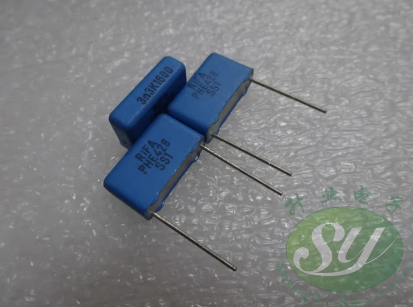 

PHE428 0.0033uf/1600v 3.3nf 3300pf 3n3 332 New 15mm film capacitor