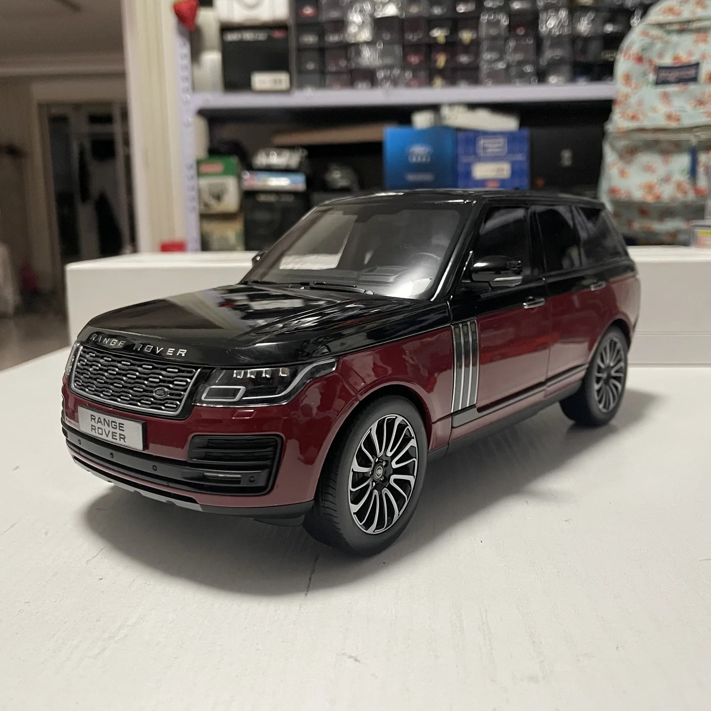 

1:18 Scale Diecast Alloy 2020 Range Rover Off-road Vehicle Toys Cars Model Classics Nostalgia Adult Gift Souvenir Static Display