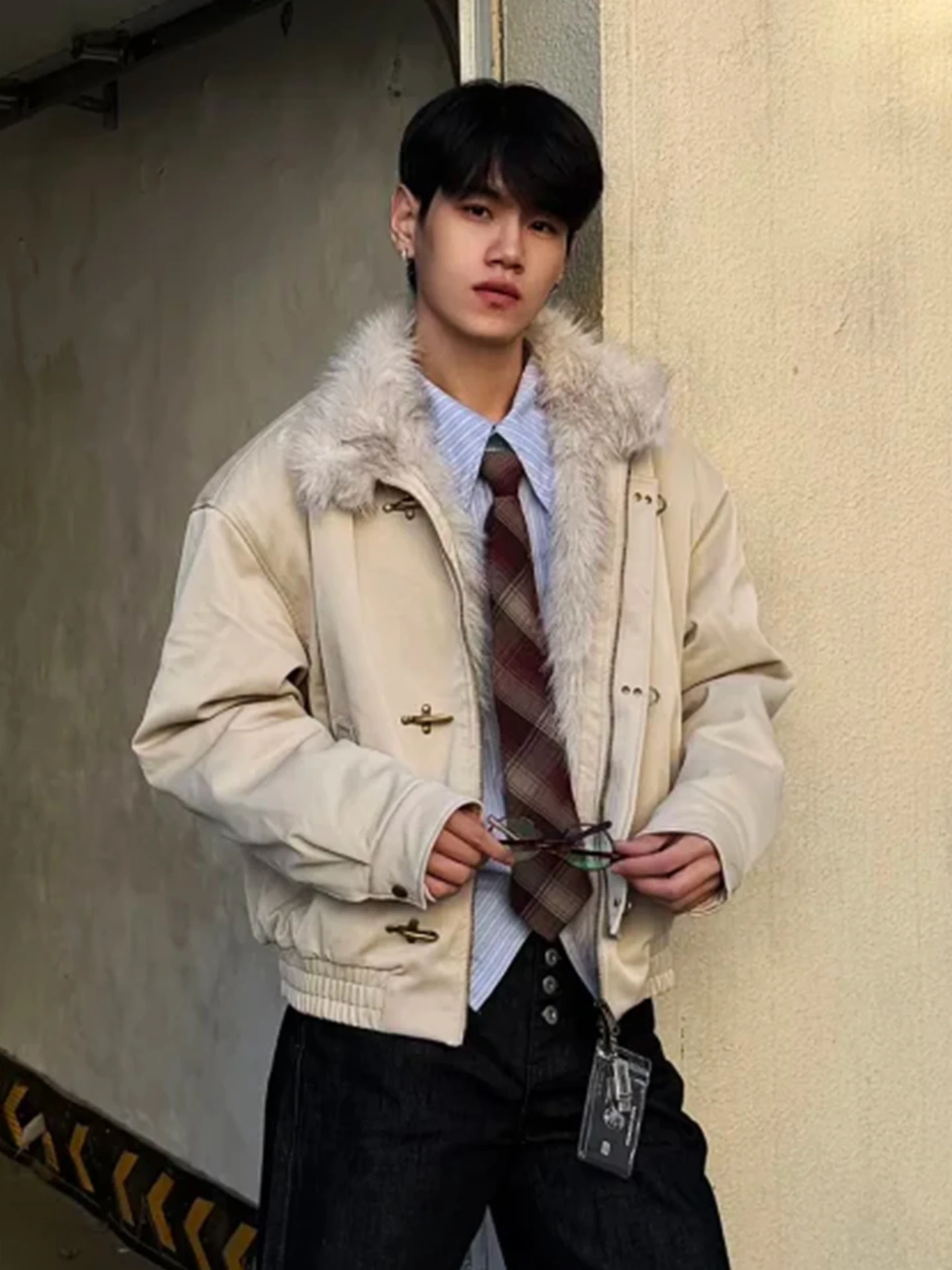 

Мужская зимняя теплая верхняя одежда из утолщенного хлопка с меховым воротником, дизайн «Горный орел» (Волчий король), модная, для молодежи