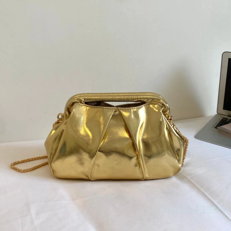 2026 New Women's Handbag Fashion High Quality Folded Women's Chain Bag Solid Color Light Luxury Versatile Phone Storage Bag