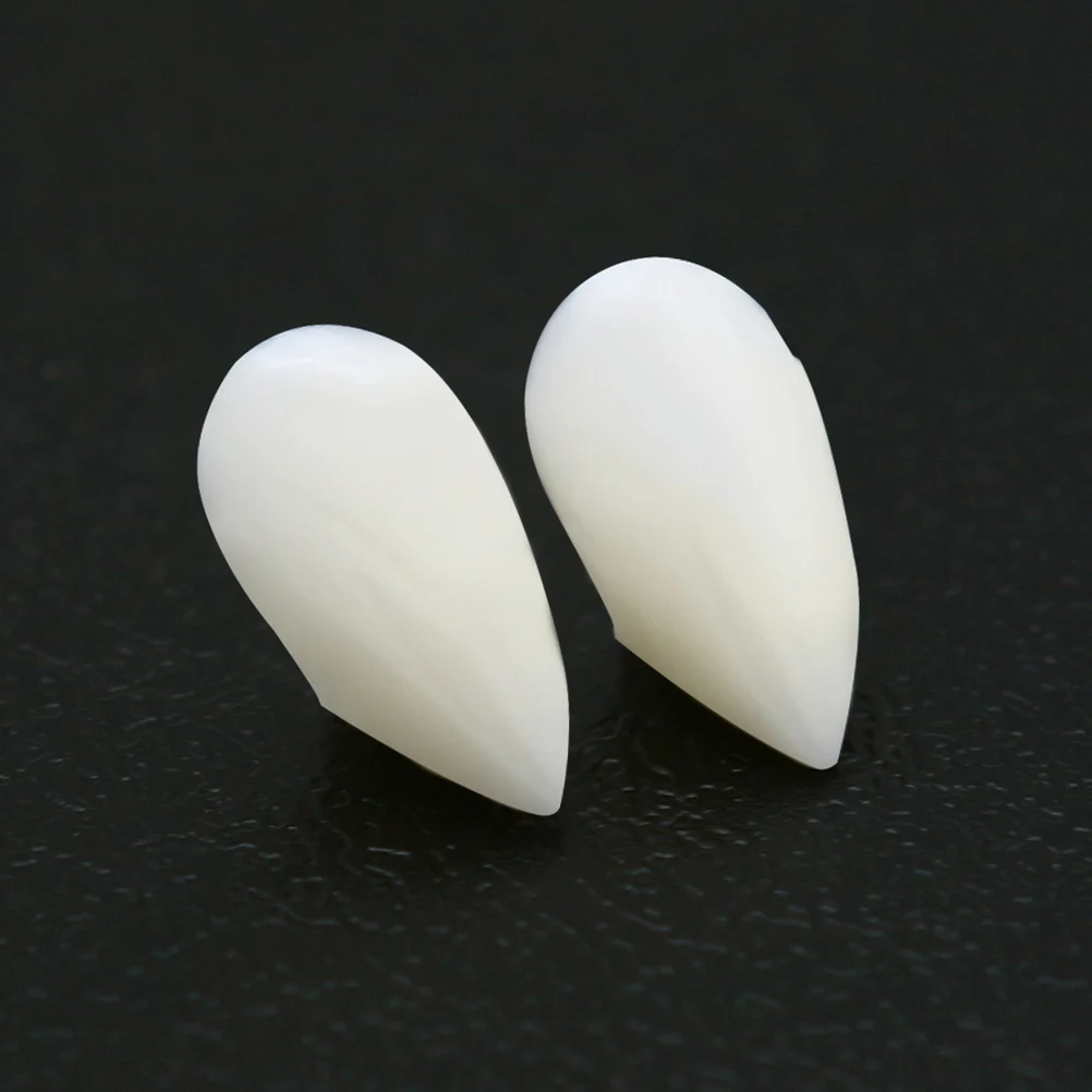 مصاص دماء الأنياب الدعائم الراتنج غير سامة تأثيري الأسنان كاذبة لجميع القديسين حفلة تنكرية 13 مللي متر 15 مللي متر 17 مللي متر 19 مللي متر مجموعة صناديق