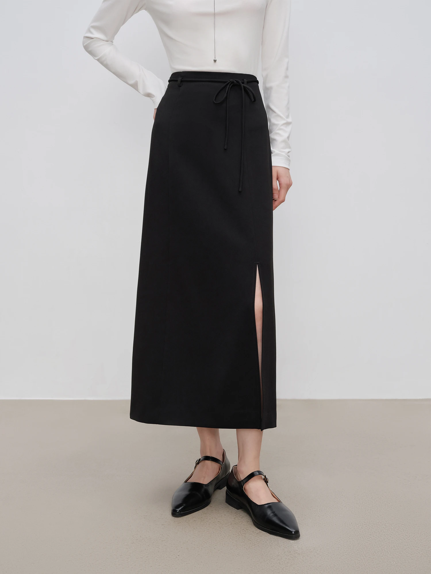 

ZIQIAO High Waist Elegant A-line Long Skirt For Women 2024 Autumn New Design Black White Versatile Commuting Skirt 24ZQ93053