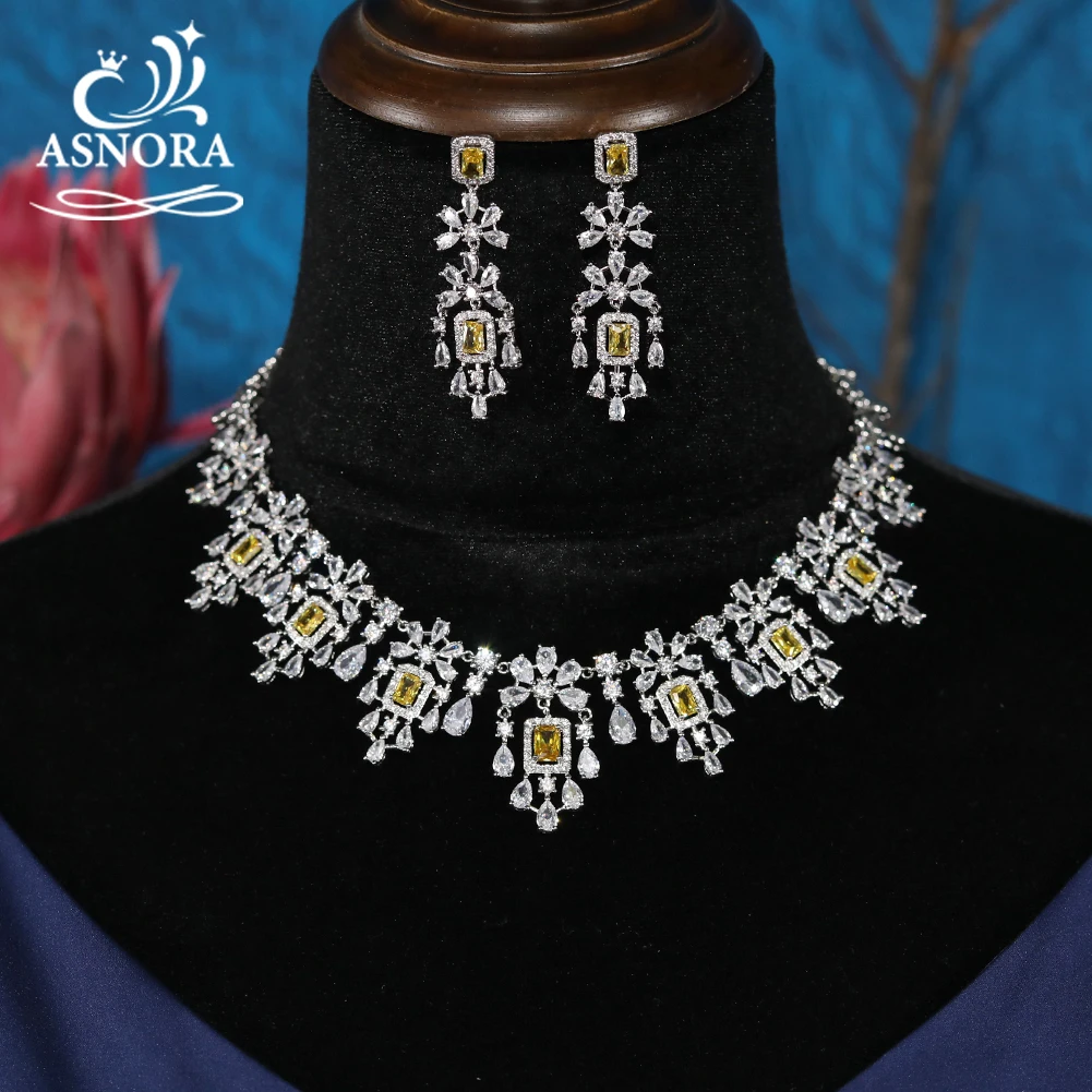 

Luxury CZ Crystal Wedding 2pcs Geometric Shape Necklaces and Earring Dubai Bridal Zirconia Full Jewelry Sets For Women Party