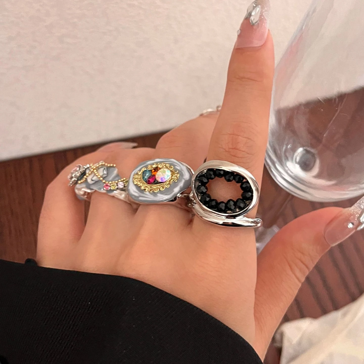 Vintage Trendy Colorful Rhinestone Star Ring for Women Charm Exaggerated Luxury Aesthetic Accessories Punk Fashion Jewelry New