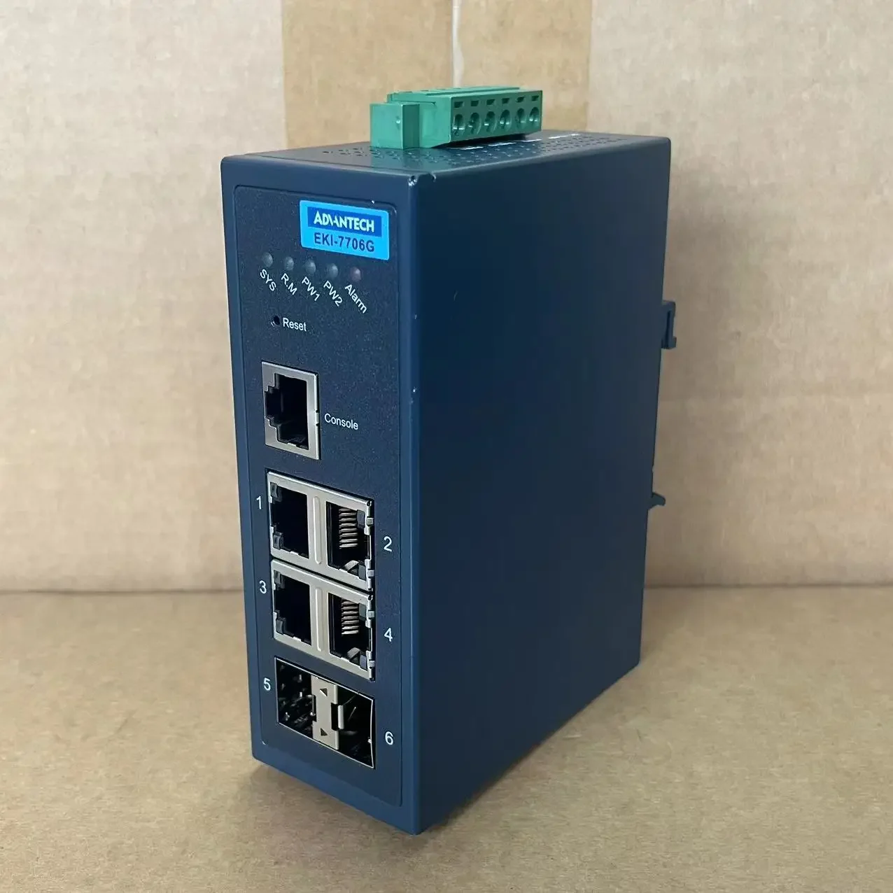 2025 Hot 4 Gigabit …