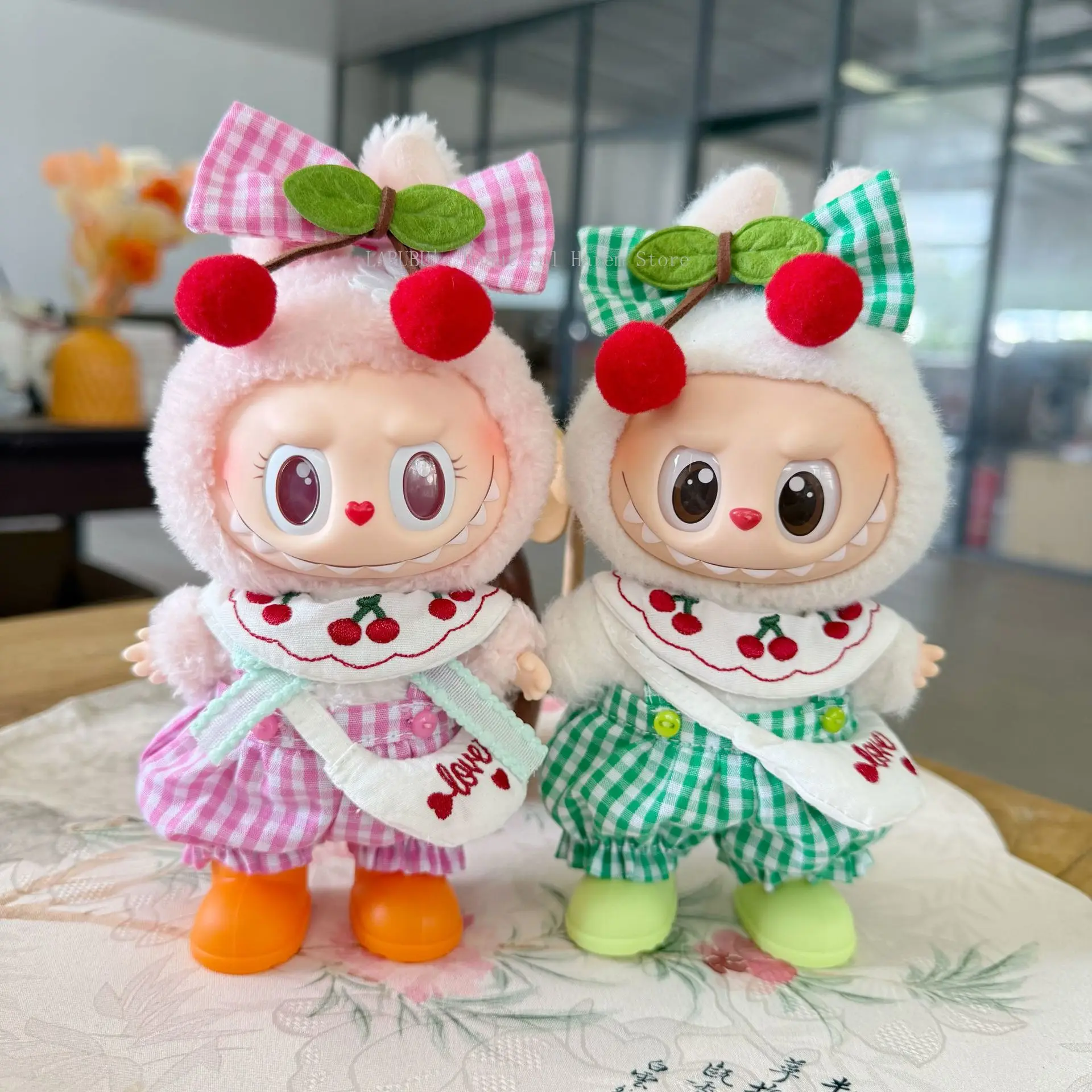 

FOR Labubu Clothes 15/17cm V1/2/3 Doll Cherry Themed Rompers Headwear Scarf Bag 4PCS/Pack Plush Cotton Doll Decoration Accessory