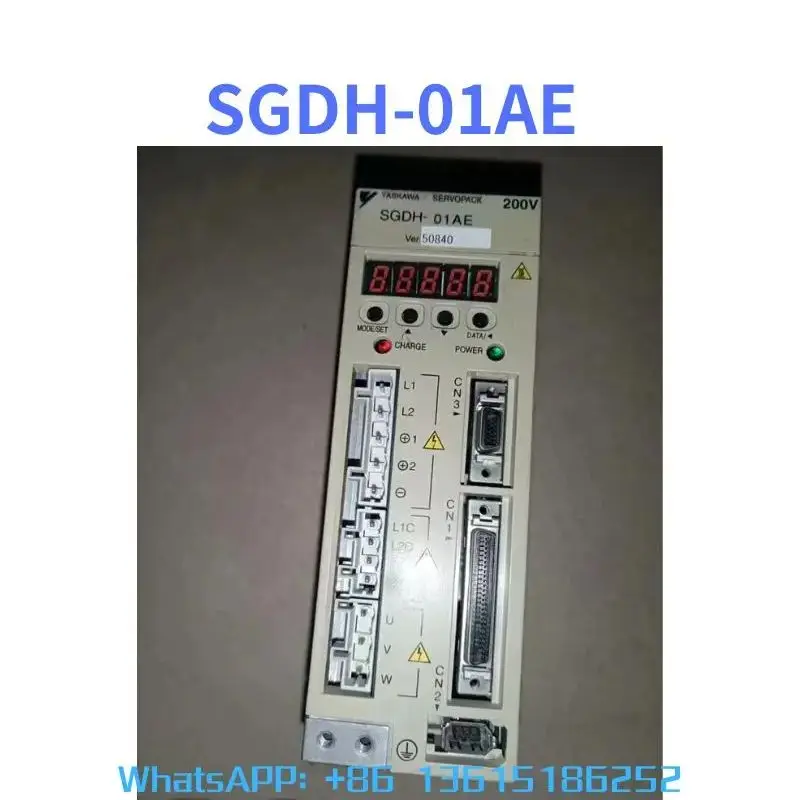 

SGDH-01AE Used servo drive 100W test function OK