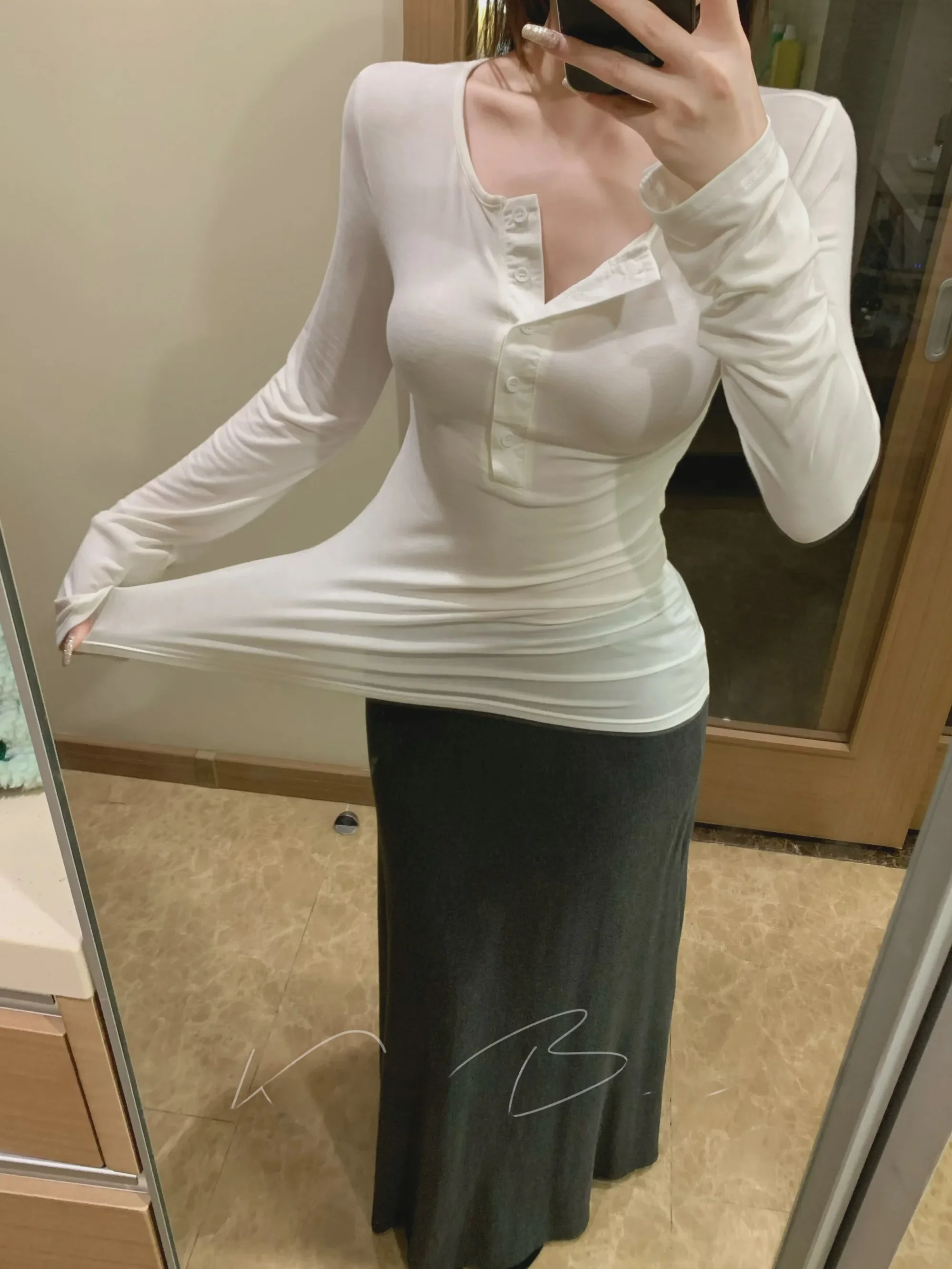 Slim Fit Long Sleeve T-Shirt Korean Style Button Design Bell Bottom Pure Color Base Layer Shirt Versatile Casual Women's Top