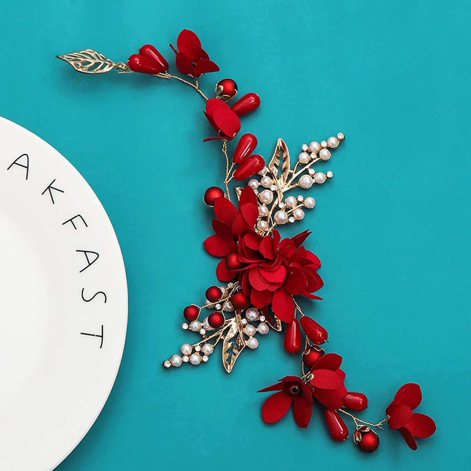 Diademas de decoración de flores rojas para mujer, vestido de banquete duradero, fácil de usar, tocado para banquete, mascarada de boda