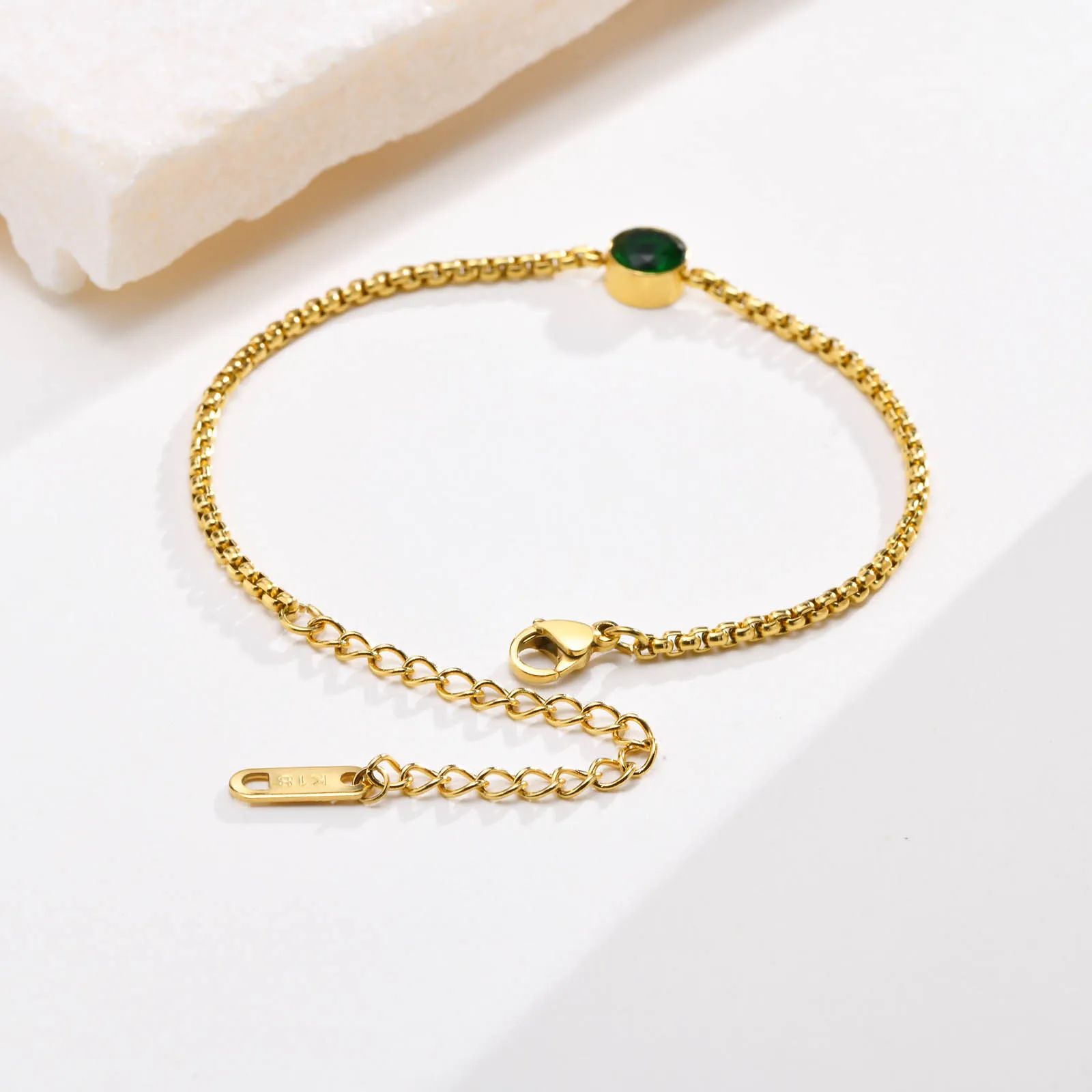 Vnox Women Box Chain Bracelet,Adjustale Gold Color Stainless Steel Metal Links with Green AAA CZ Stone Wristband,Vintage Jewelry