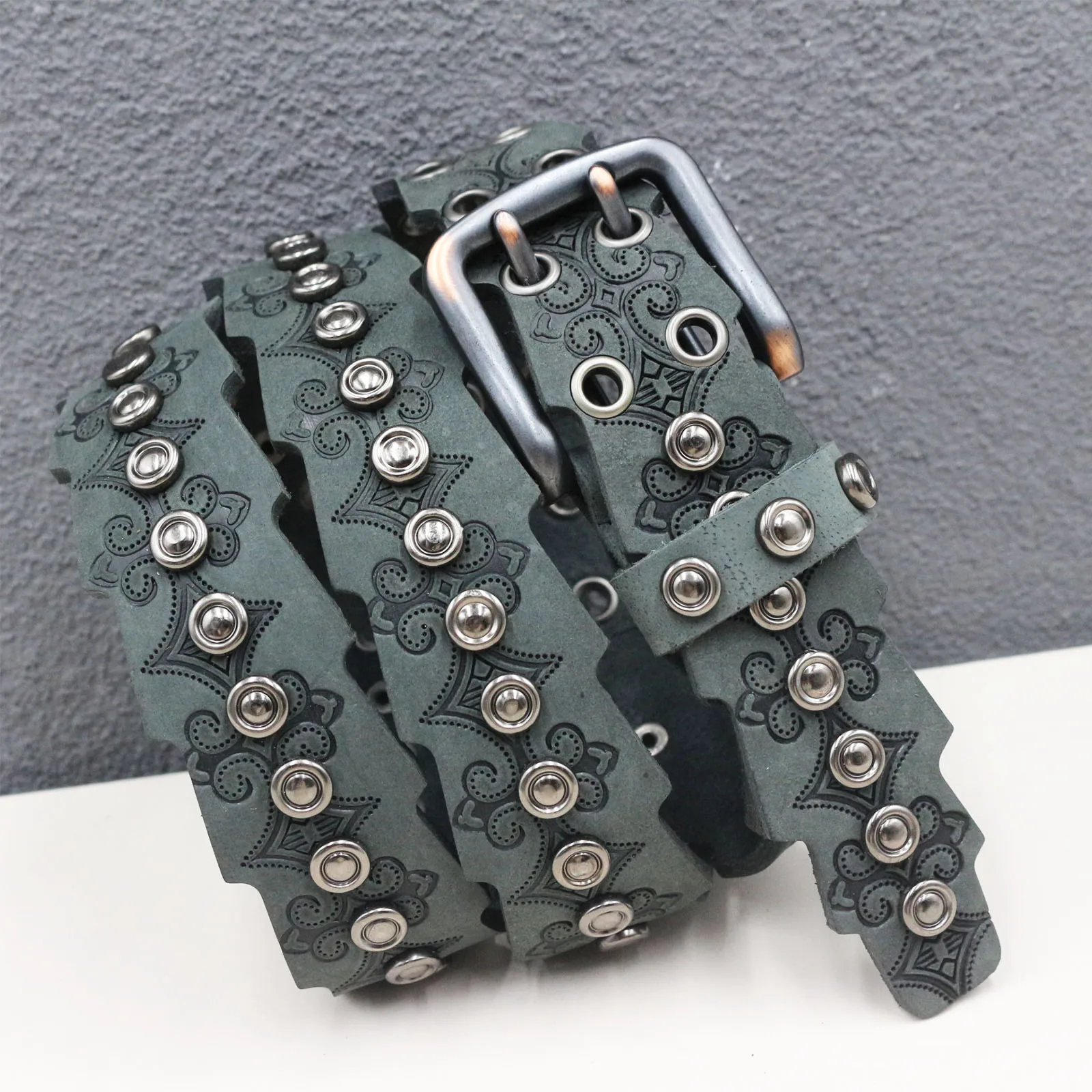 Antique Floral Embossed Cowhide Belt Hollow Circle Rivet Retro Biker Cowboy Leather Waistband