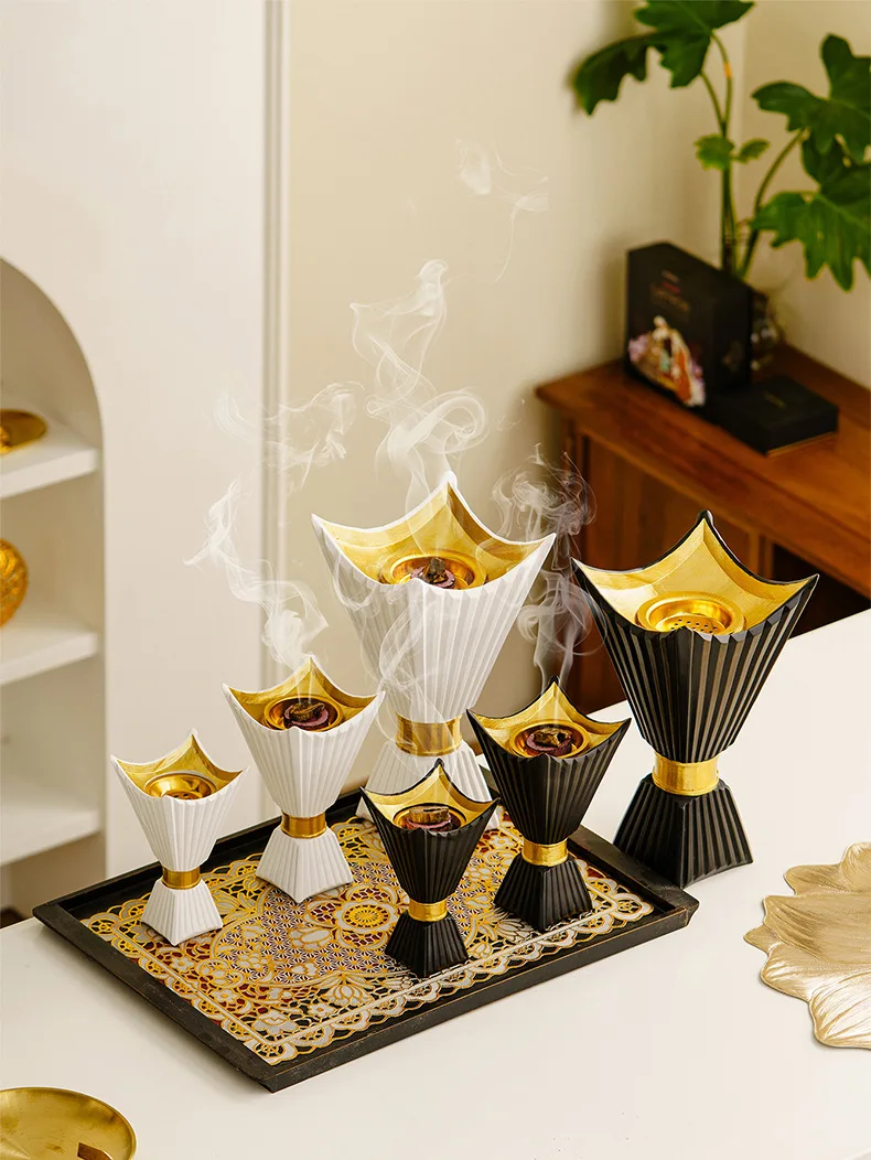 Modern Square Corner Holy Grail Incense Burner Light Luxury Aromatherapy Burner Home Living Room Desktop Decoration Ornament