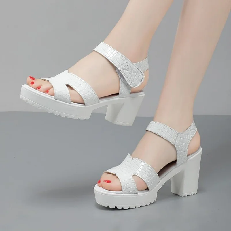 

Летние свадебные туфли на высоком каблуке и платформе, размеры 32-43, женские сандалии на толстой подошве для офиса, модель для невесты