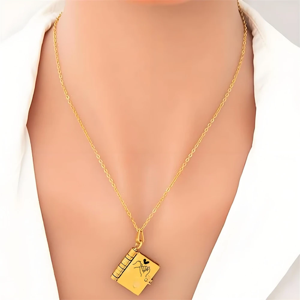 My Incredible Daughter Book Necklace Birthday Gift from Mom Dad Engraved 6 Pages German Information Openable Book Necklaces