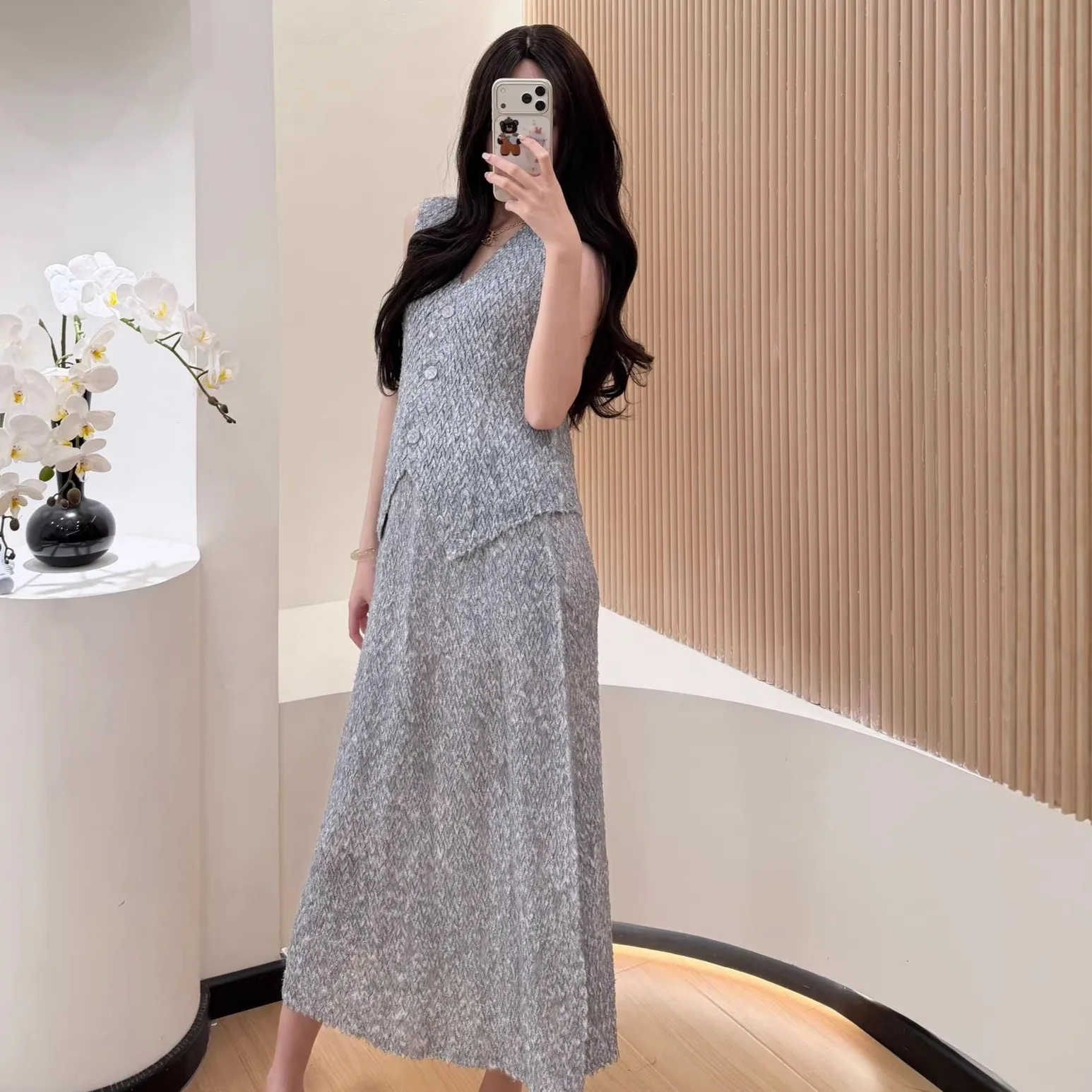 

Элегантный плиссированный комплект: жакет с V-образным вырезом без рукавов на одной пуговице, юбка-карандаш с завышенной талией, вечернее платье для бальных танцев