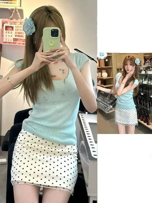 Conjunto de Falda Corta de Punto con Estampado de Lunares y Camiseta Ajustada para Mujer, Estilo Veraniego, Dos Piezas, Trans...